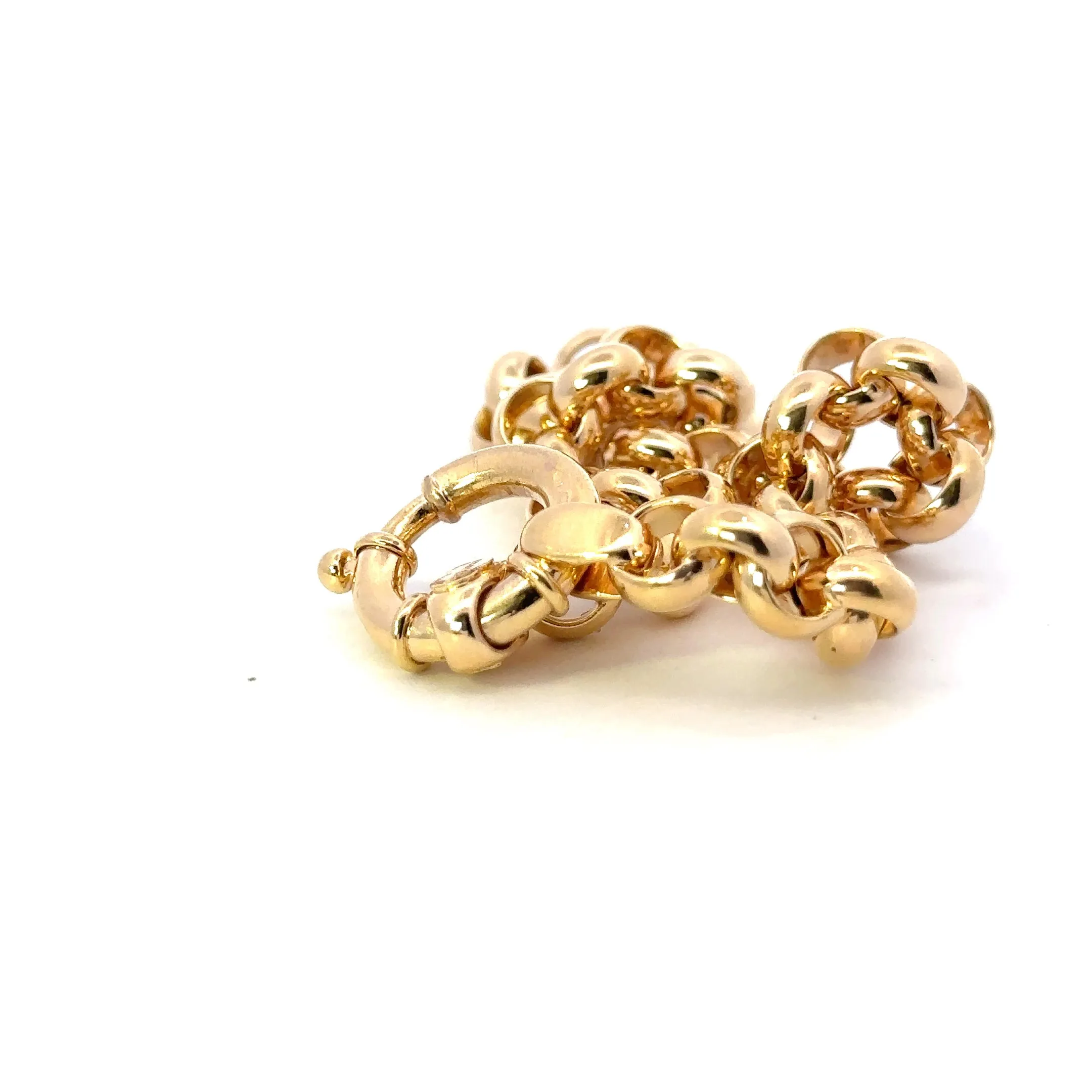 A Magnificent 9ct Yellow Gold Bracelet a Timeless Treasure!