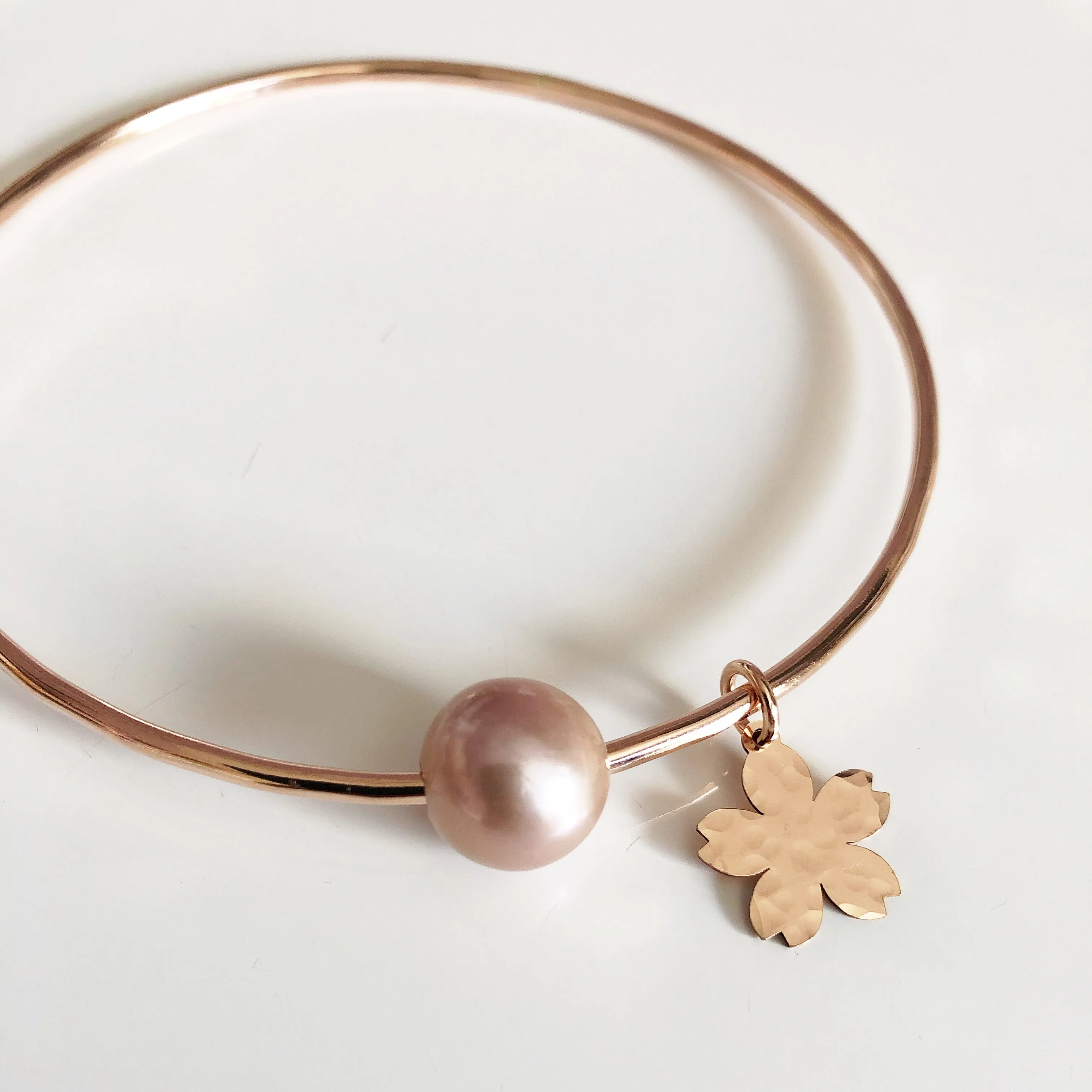 Bangle SAKURA - pink Edison pearl (B411)