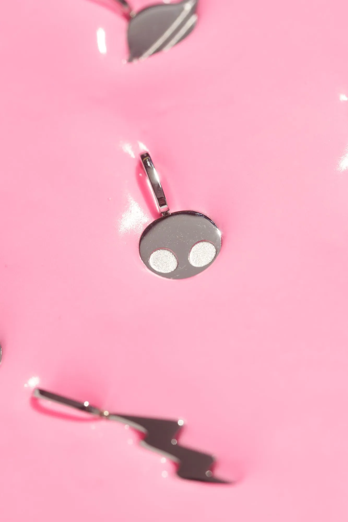 Charm Pendant (Single)