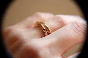 Gold Interlocking Rings, Thumb Rings, Gold Thumb Ring, Interlocking Rings, Rolling Ring, Stacking Rings, Minimalist Rings, Unique Rings