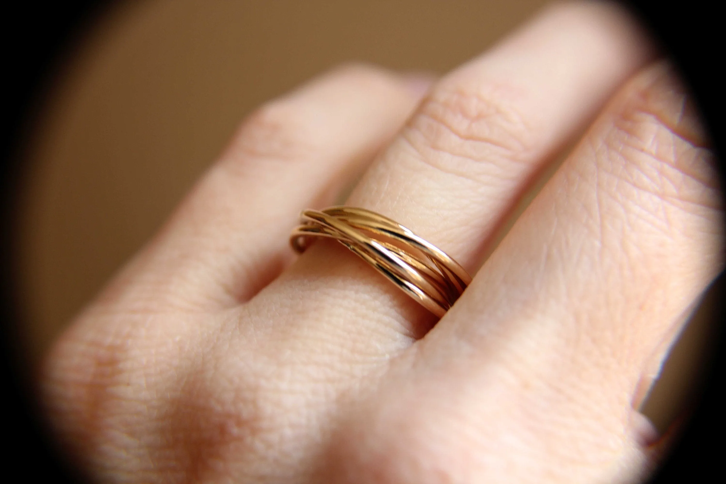 Gold Interlocking Rings, Thumb Rings, Gold Thumb Ring, Interlocking Rings, Rolling Ring, Stacking Rings, Minimalist Rings, Unique Rings